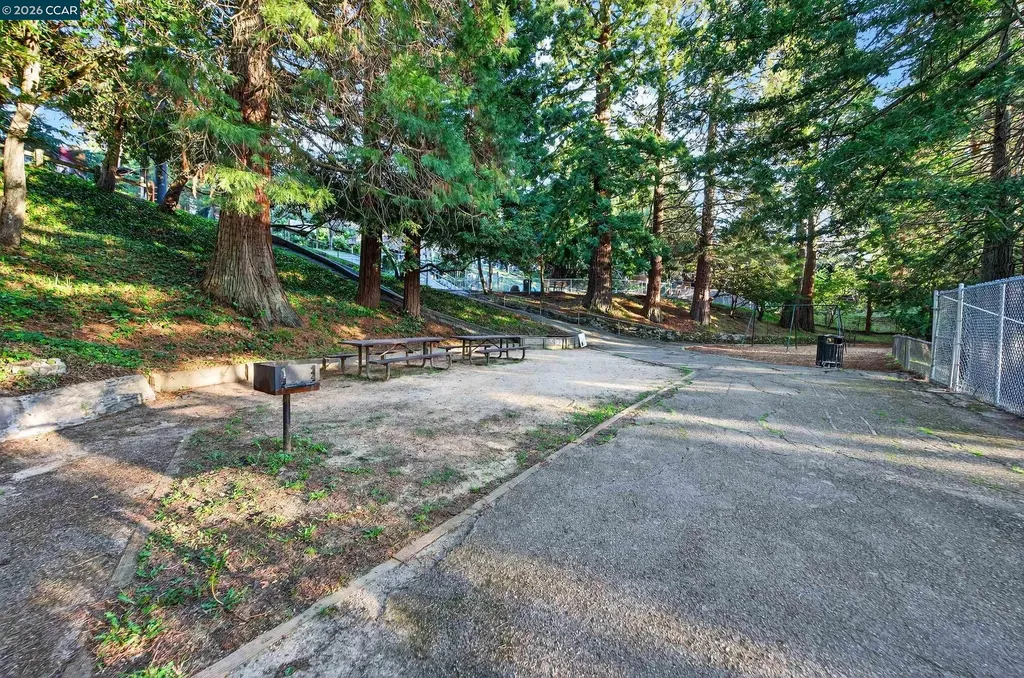 230 Fairlawn Drive Berkeley CA 94708