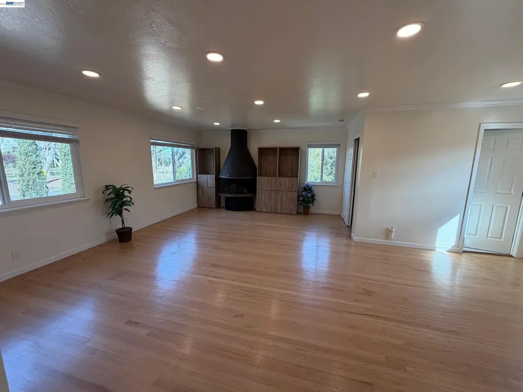 820 Island Drive Alameda CA 94502