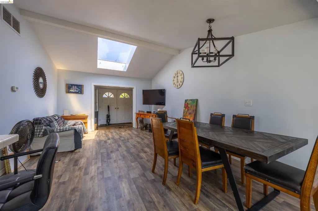 21 Monte Vista Avenue Vallejo CA 94590