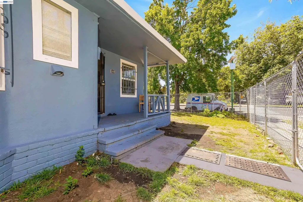 2504 78th Avenue Oakland CA 94605