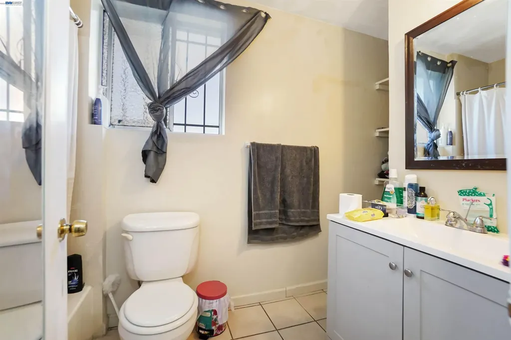 2504 78th Avenue Oakland CA 94605