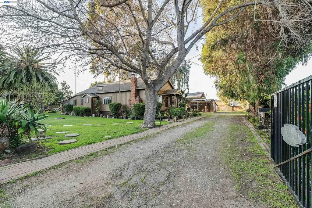 1177 Thiel Road Hayward CA 94544