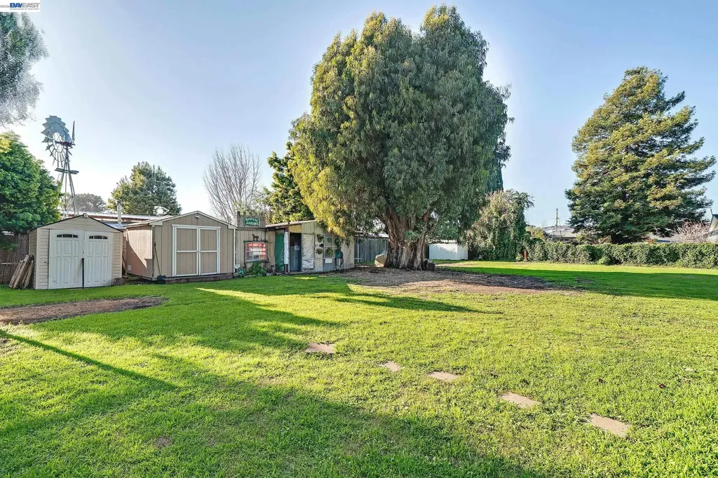 1177 Thiel Road Hayward CA 94544