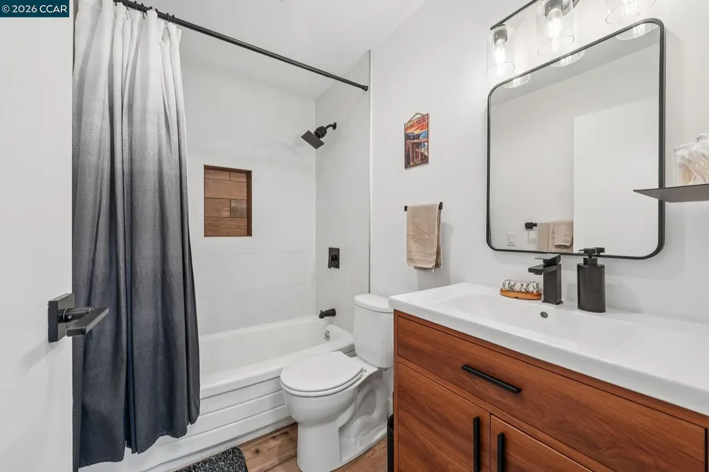 360 Vernon Street Oakland CA 94610