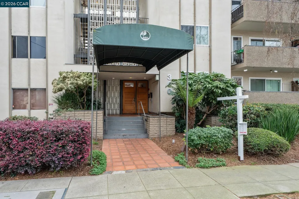 360 Vernon Street Oakland CA 94610