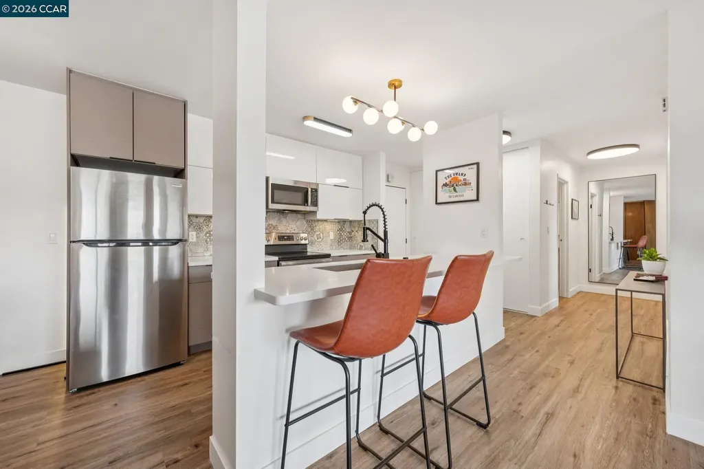 360 Vernon Street Oakland CA 94610