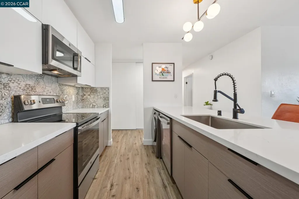360 Vernon Street Oakland CA 94610