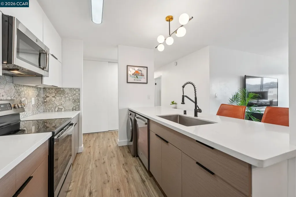 360 Vernon Street Oakland CA 94610