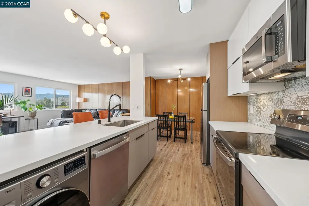 360 Vernon Street Oakland CA 94610