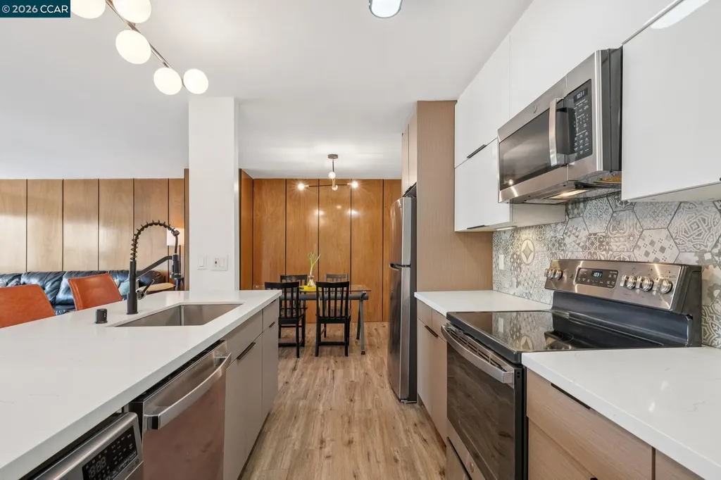 360 Vernon Street Oakland CA 94610