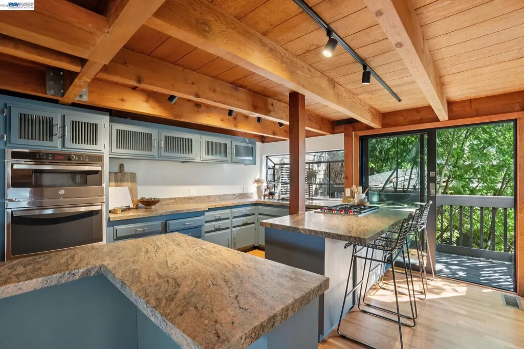 2686 Shasta Road Berkeley CA 94708