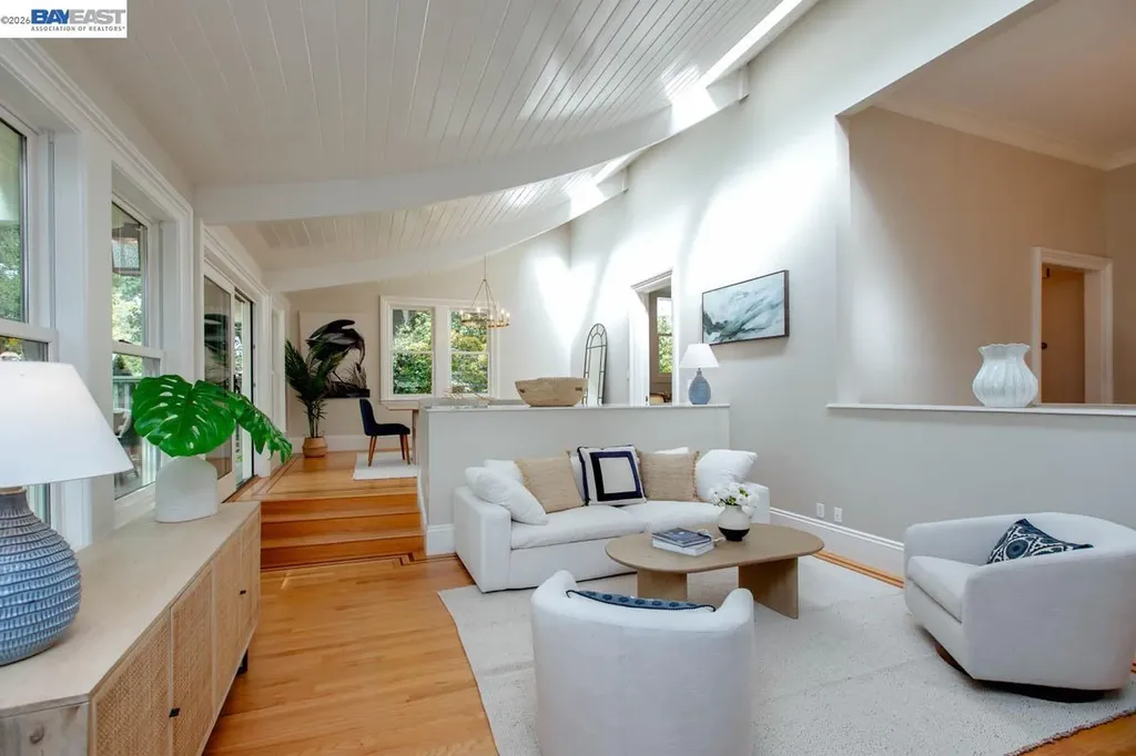 1003 Morton Street Alameda CA 94501