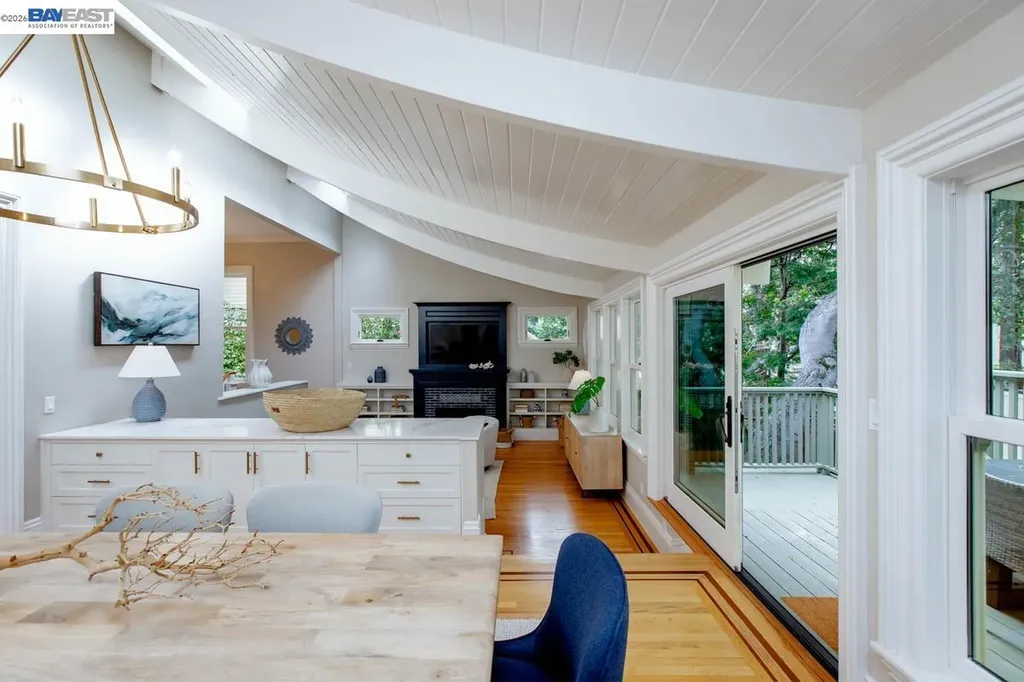 1003 Morton Street Alameda CA 94501