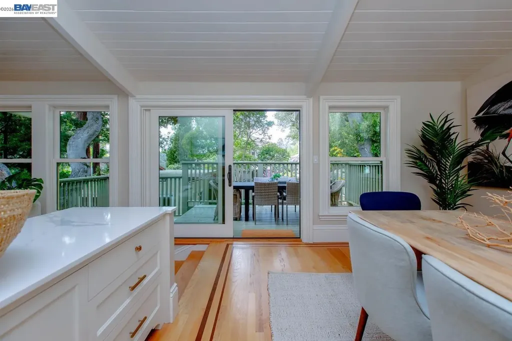 1003 Morton Street Alameda CA 94501