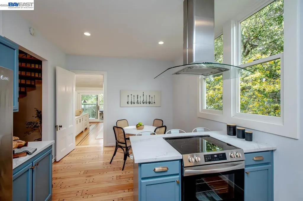 1003 Morton Street Alameda CA 94501