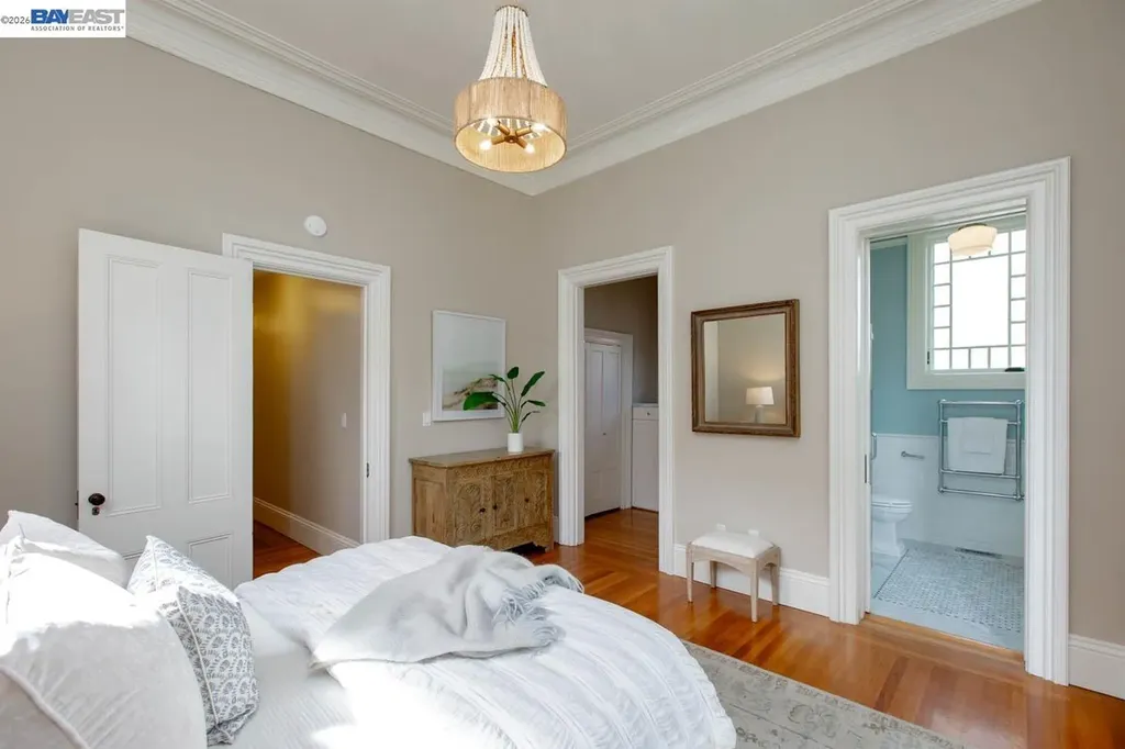 1003 Morton Street Alameda CA 94501