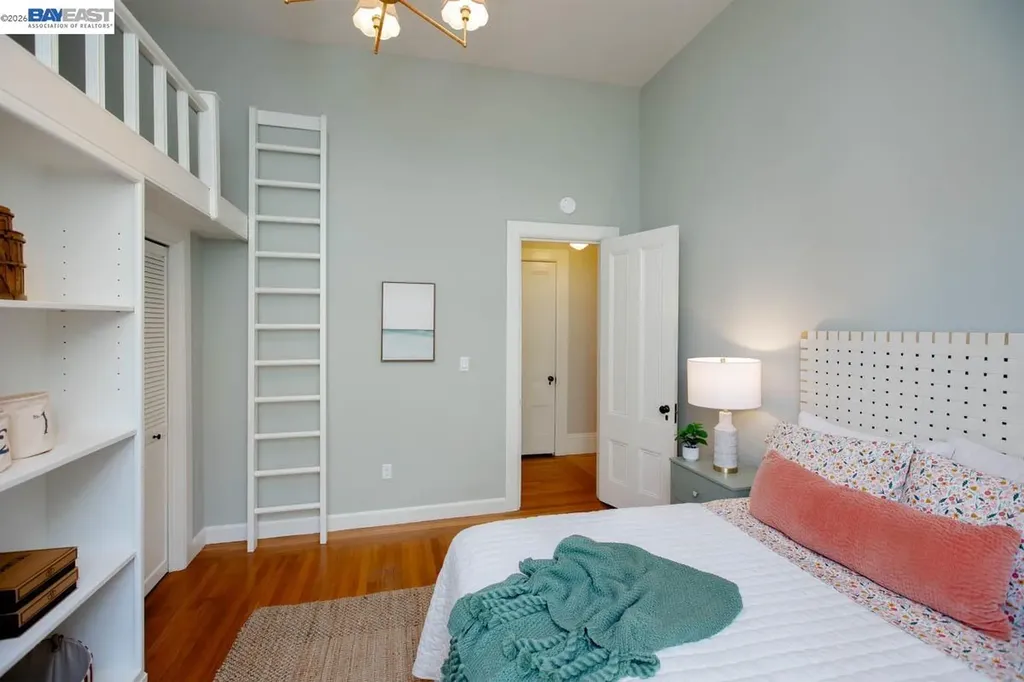 1003 Morton Street Alameda CA 94501