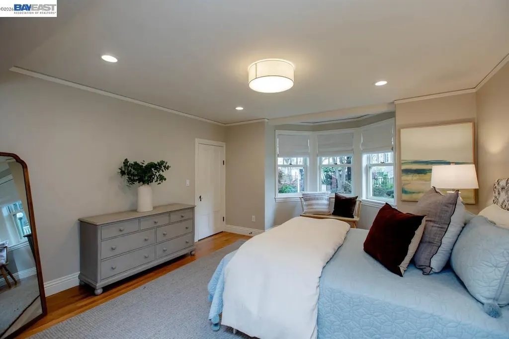 1003 Morton Street Alameda CA 94501