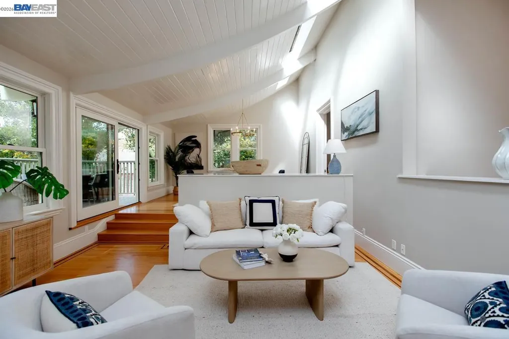 1003 Morton Street Alameda CA 94501