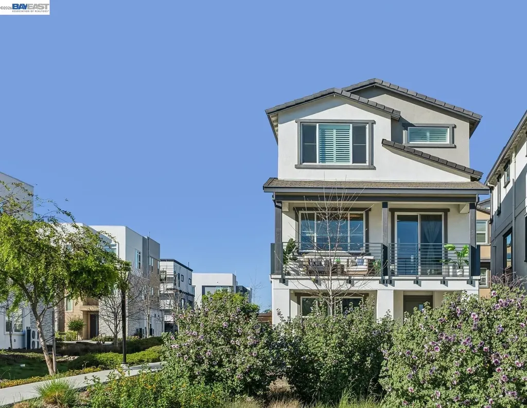 646 Eucalyptus Way Alameda CA 94501