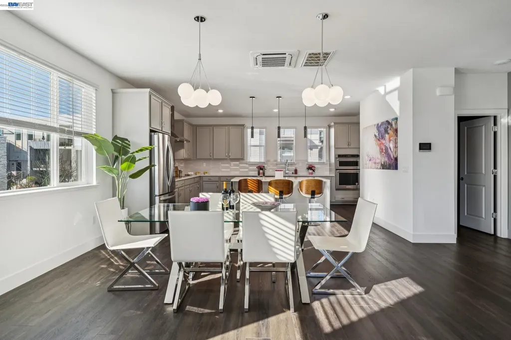 646 Eucalyptus Way Alameda CA 94501