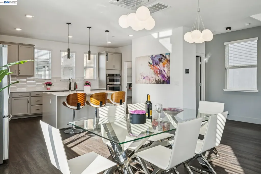 646 Eucalyptus Way Alameda CA 94501