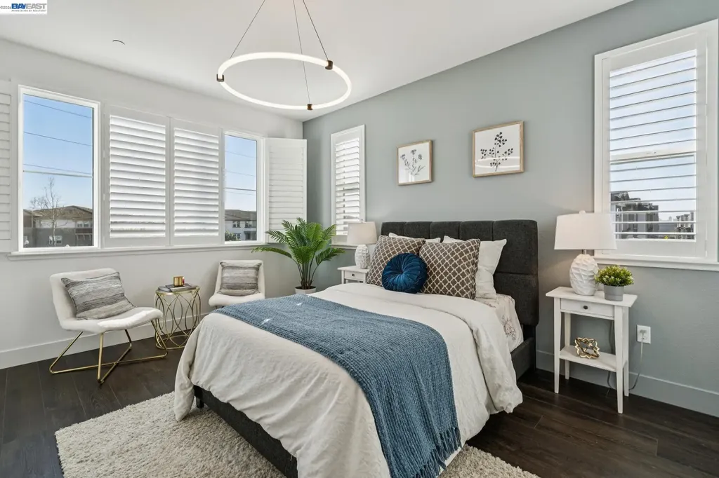 646 Eucalyptus Way Alameda CA 94501