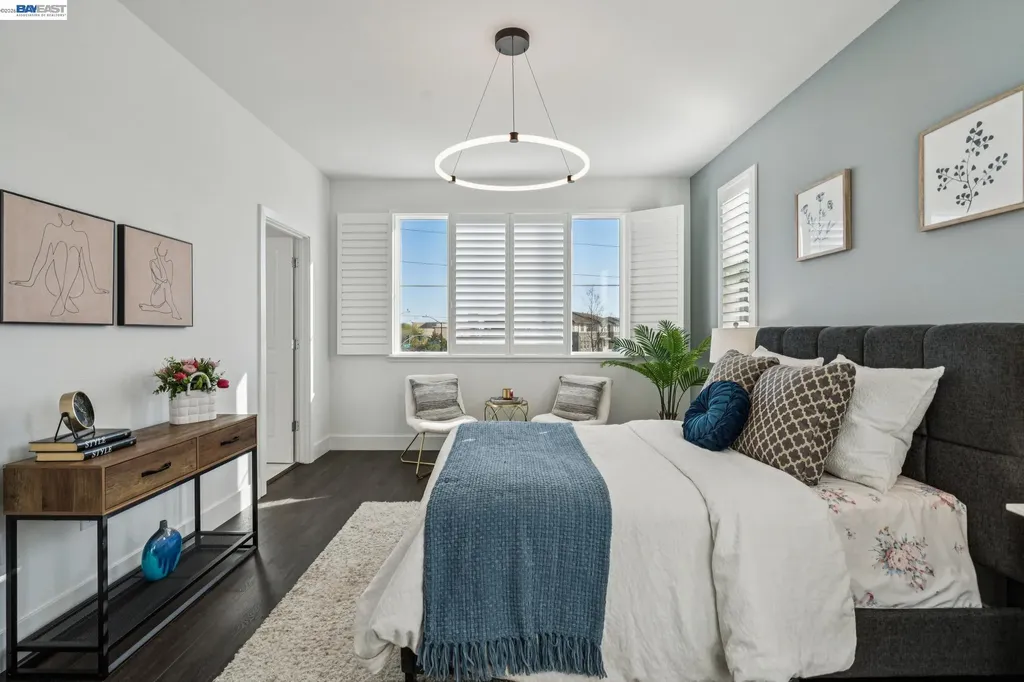 646 Eucalyptus Way Alameda CA 94501