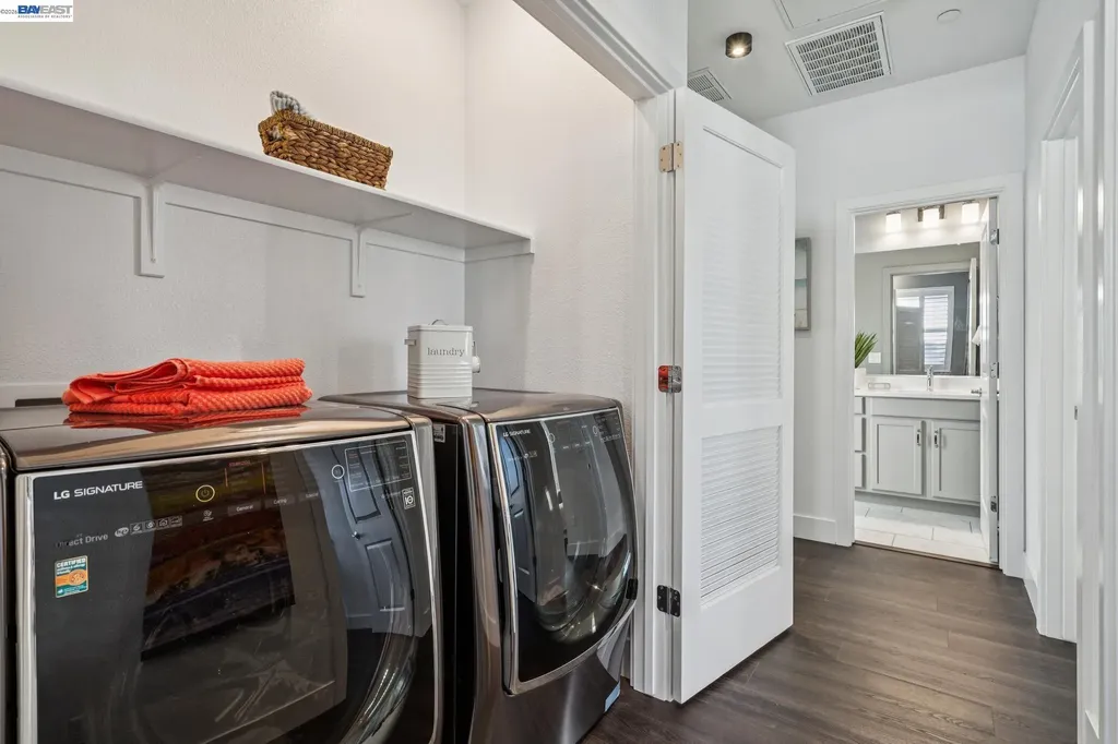 646 Eucalyptus Way Alameda CA 94501