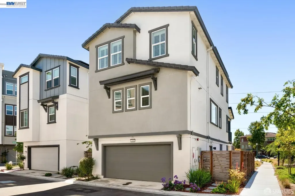 646 Eucalyptus Way Alameda CA 94501