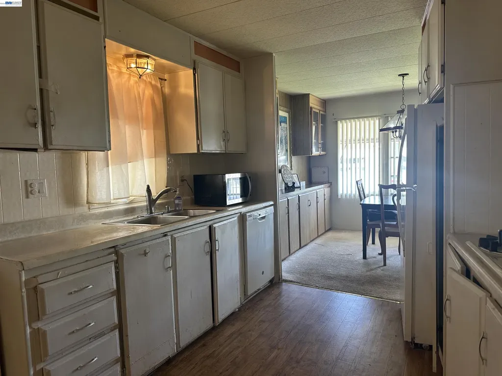 711 Old Canyon Road Fremont CA 94536
