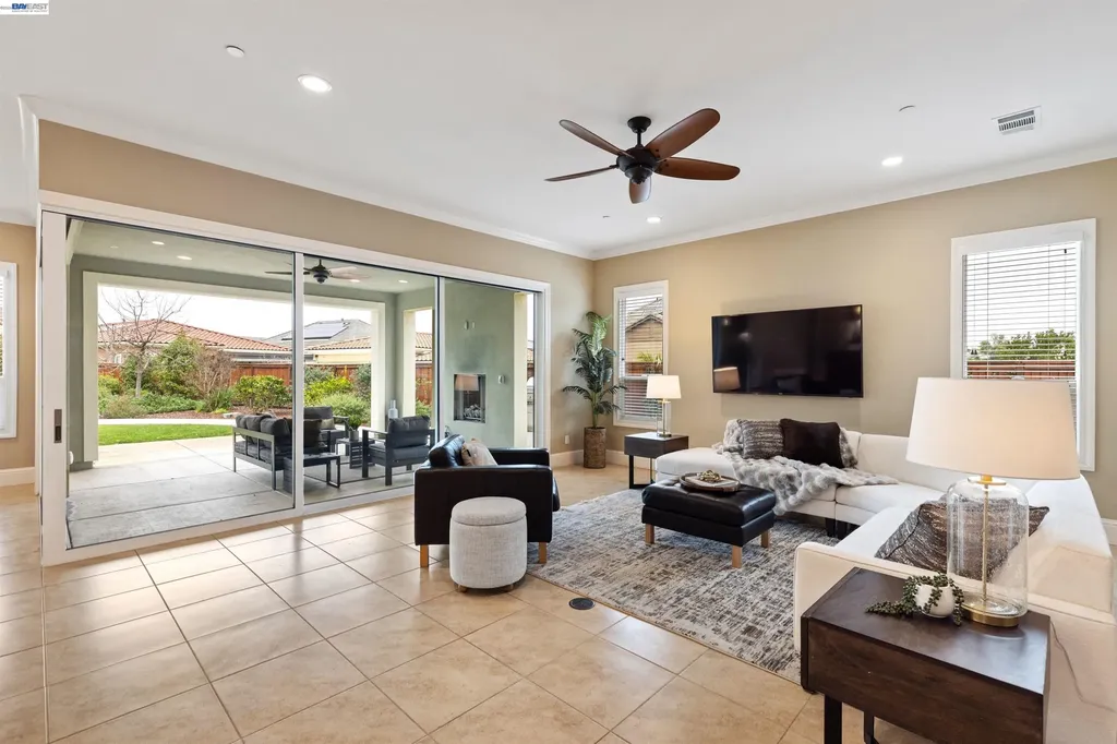 2062 Reserva Court Brentwood CA 94513
