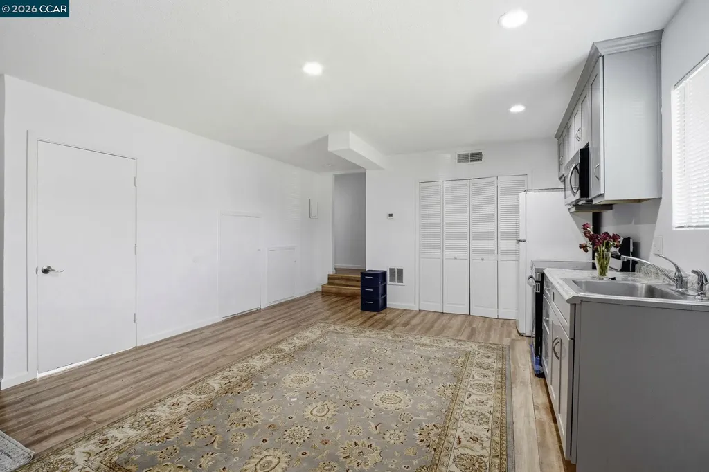 26147 Danforth Lane Hayward CA 94545