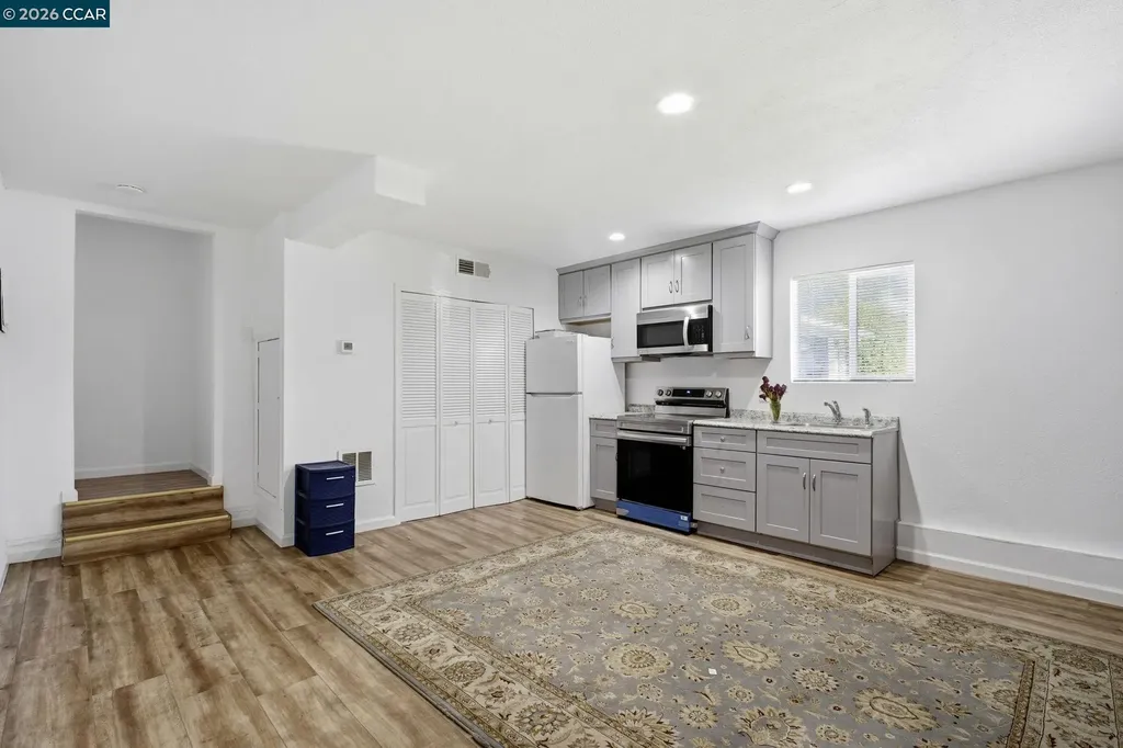 26147 Danforth Lane Hayward CA 94545