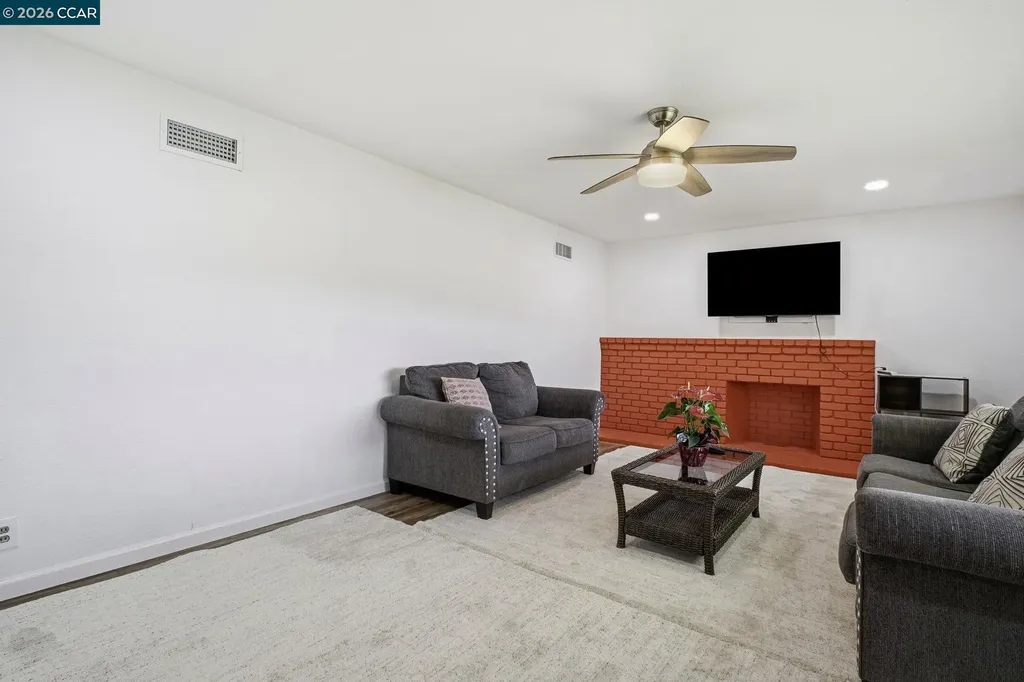 26147 Danforth Lane Hayward CA 94545