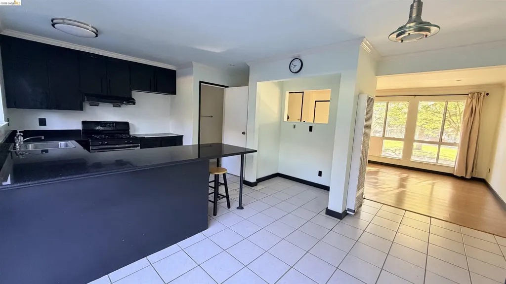 206 Park Lane Richmond CA 94803