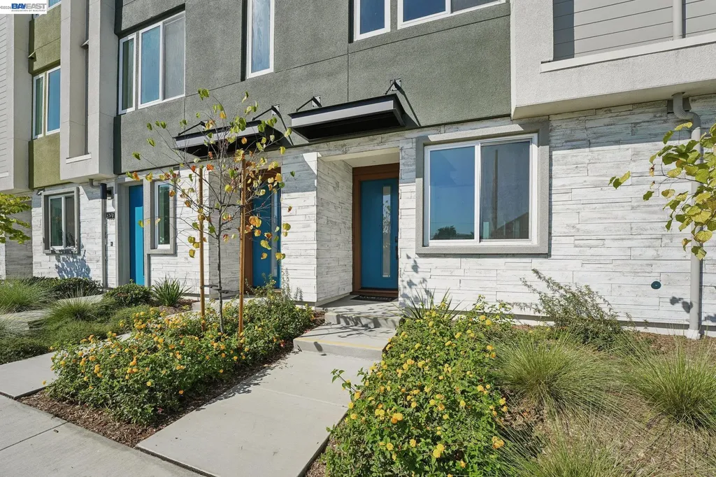 1933 Grand Street Alameda CA 94501