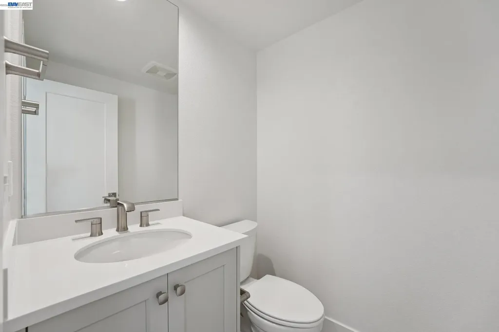 1933 Grand Street Alameda CA 94501