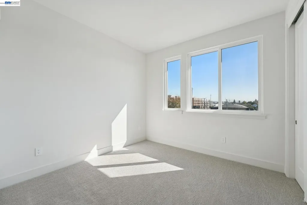 1933 Grand Street Alameda CA 94501