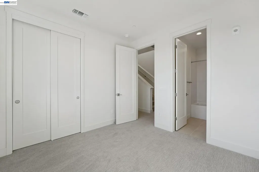 1933 Grand Street Alameda CA 94501