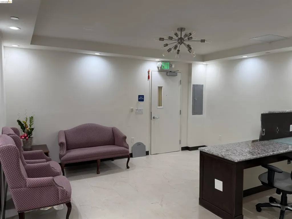 388 9th Street #254 Oakland CA 94607