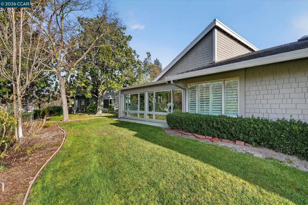 2605 Saklan Indian Walnut Creek CA 94595