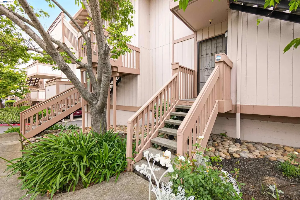 25129 Copa Del Oro Hayward CA 94545