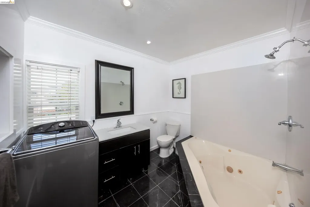 414 12th Street Oakland CA 94606