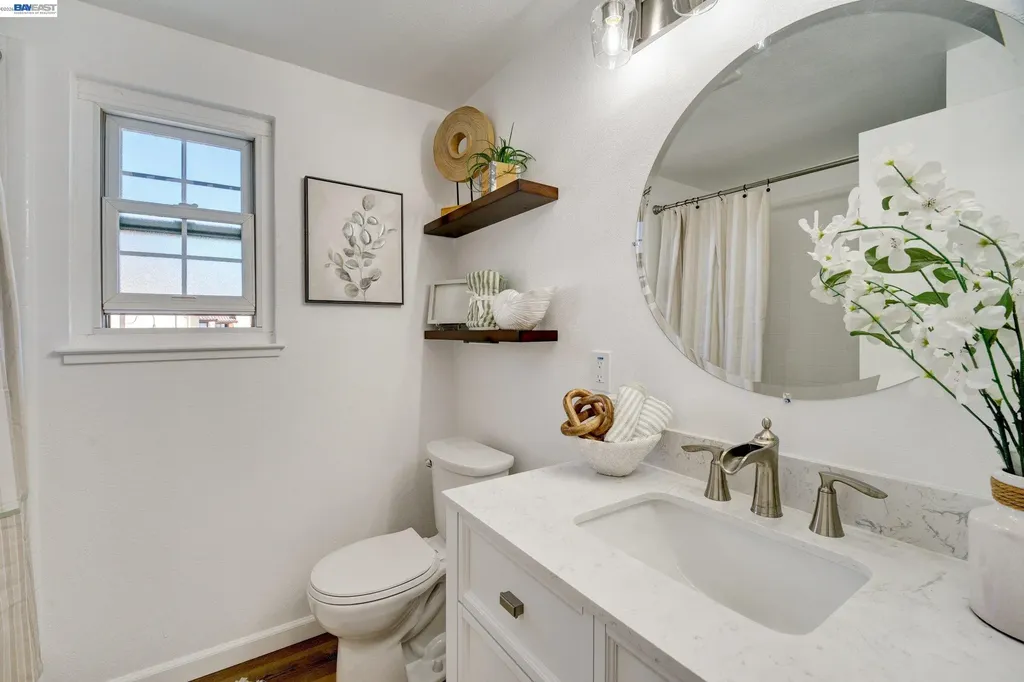 14359 Outrigger Drive San Leandro CA 94577