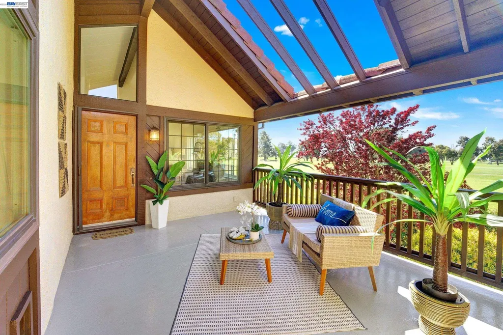 14359 Outrigger Drive San Leandro CA 94577