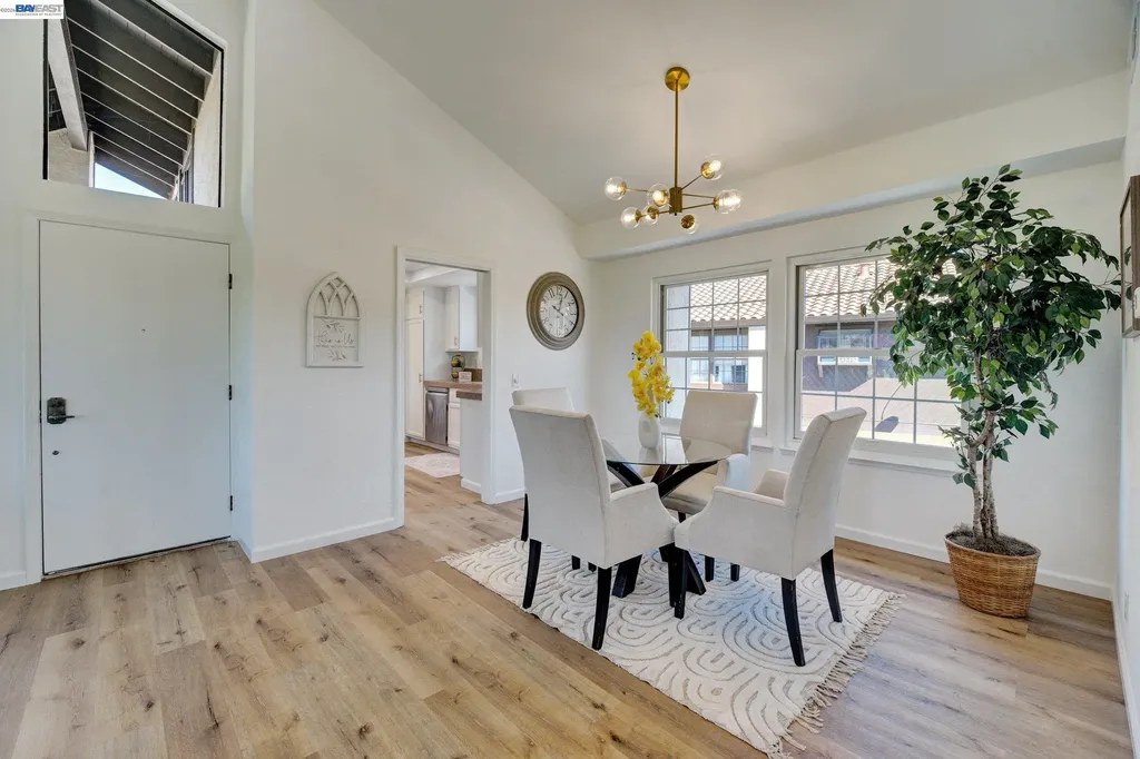14359 Outrigger Drive San Leandro CA 94577