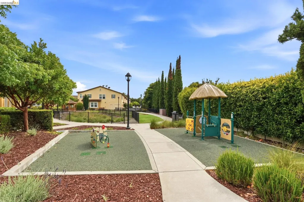 104 Serra Way San Pablo CA 94806