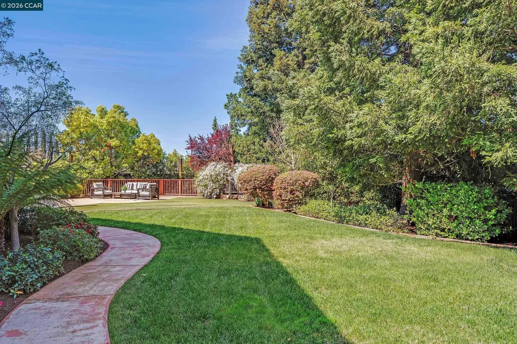5 Pardi Lane Clayton CA 94517