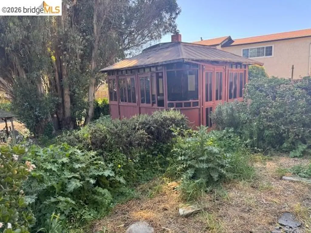 2848 Sargent Avenue San Pablo CA 94806